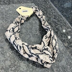 Elastic Snake Print Headband NWT